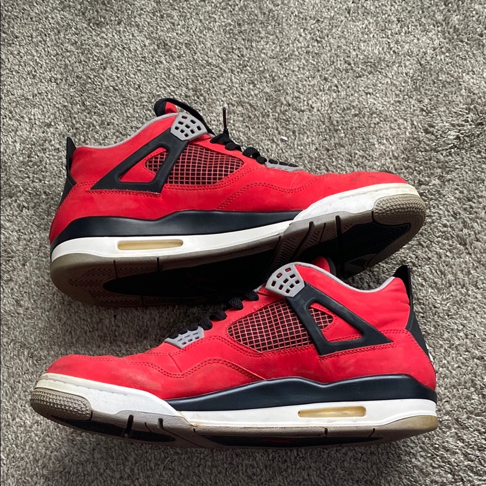 Men's Air Jordan 4 Retro Toro sneakers Size: 13